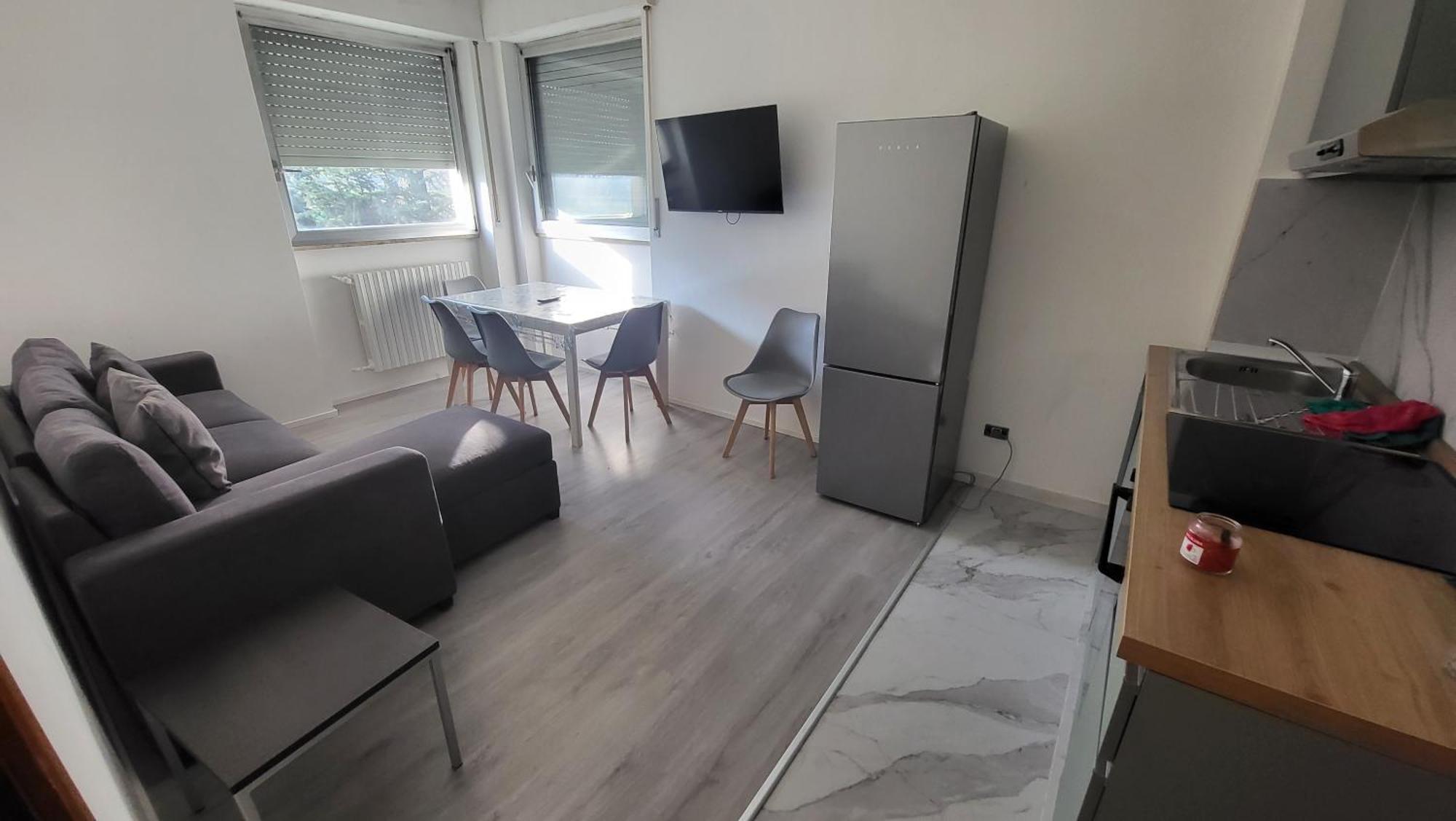 Toma Apartment Trilocale Moderno Per Max 6 Persone Milánó Kültér fotó