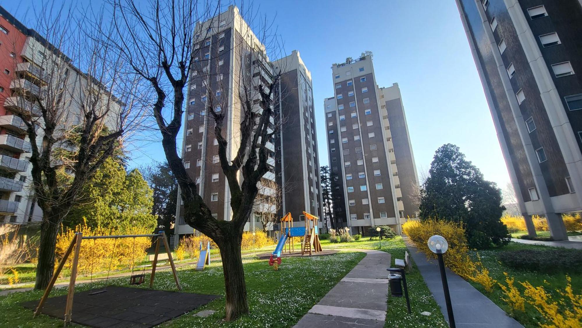 Toma Apartment Trilocale Moderno Per Max 6 Persone Milánó Kültér fotó