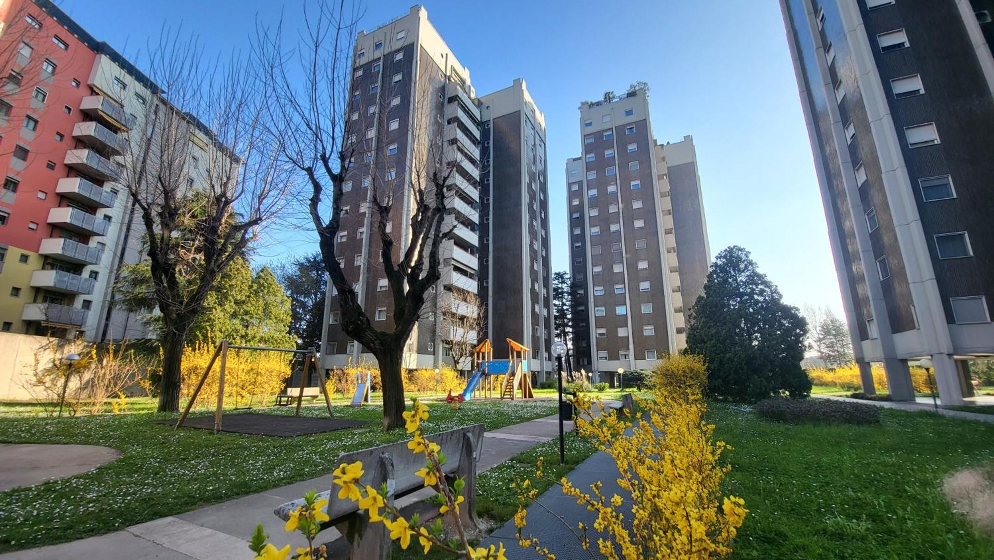Toma Apartment Trilocale Moderno Per Max 6 Persone Milánó Kültér fotó