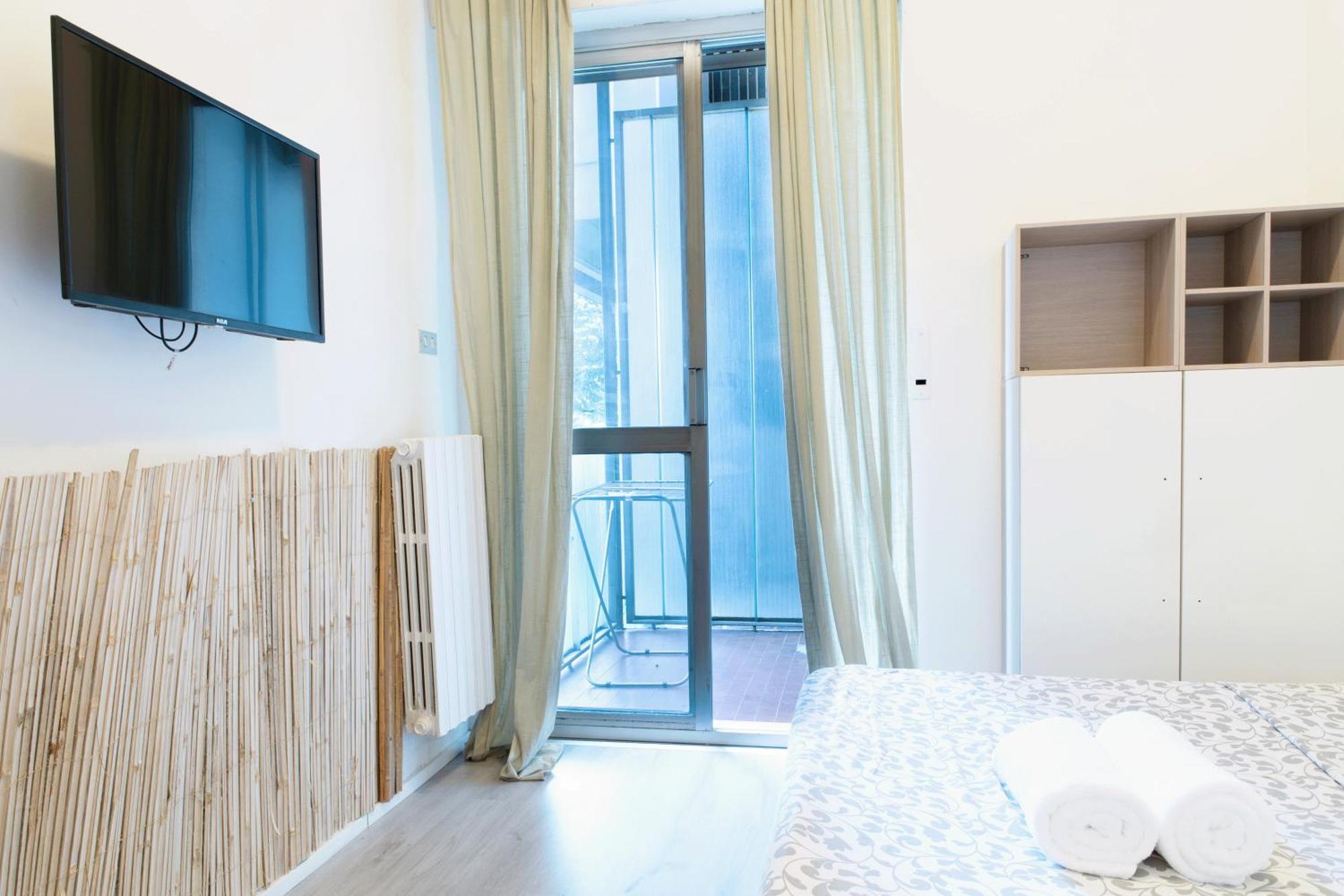 Toma Apartment Trilocale Moderno Per Max 6 Persone Milánó Kültér fotó