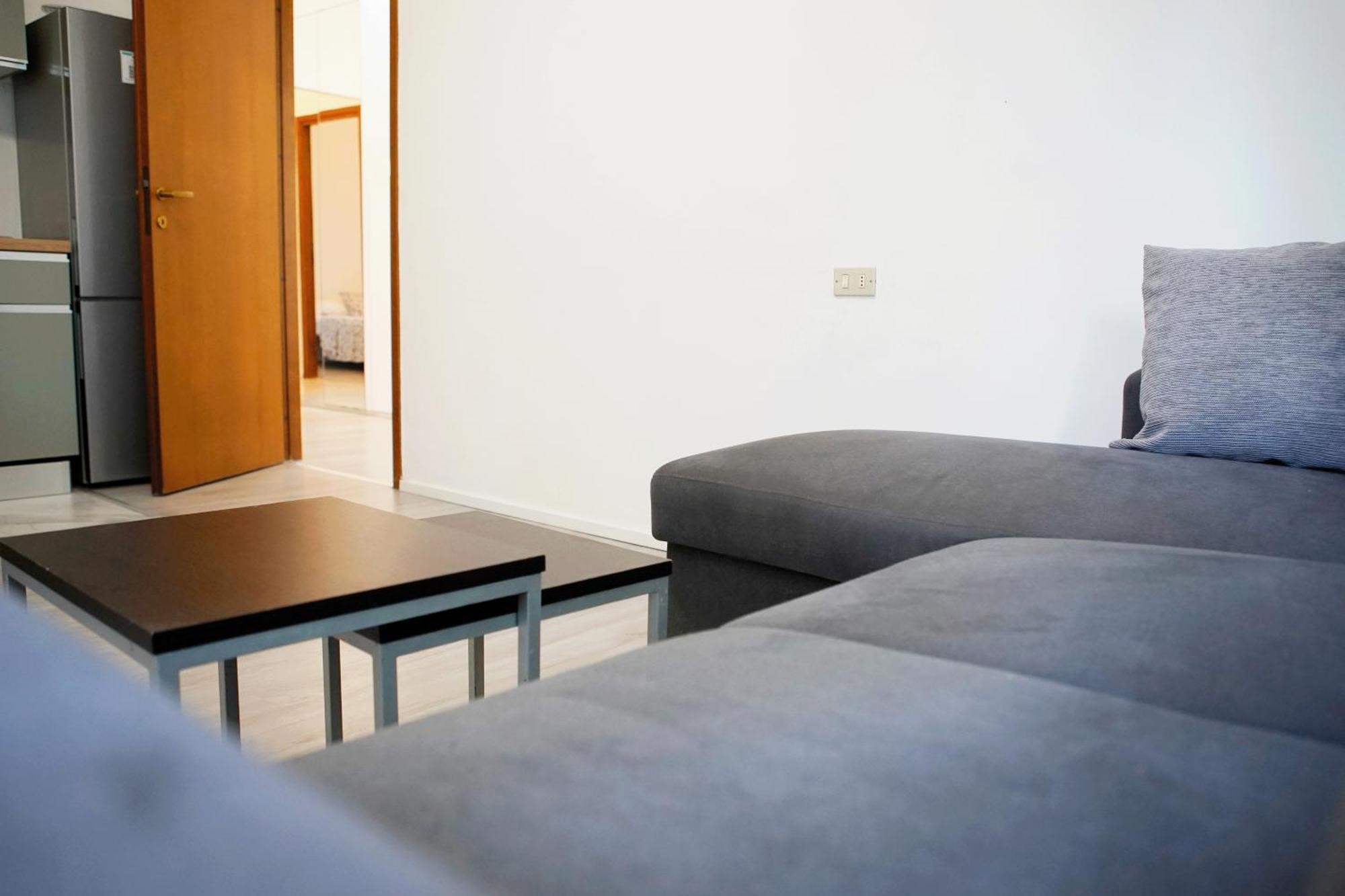 Toma Apartment Trilocale Moderno Per Max 6 Persone Milánó Kültér fotó